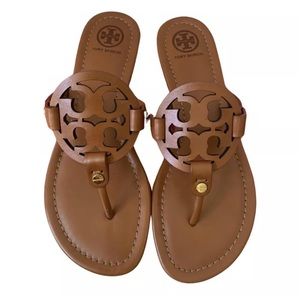 Tory Burch Tan Miller 2 Logo Sandal SZ 10
Excellent Preowned condition